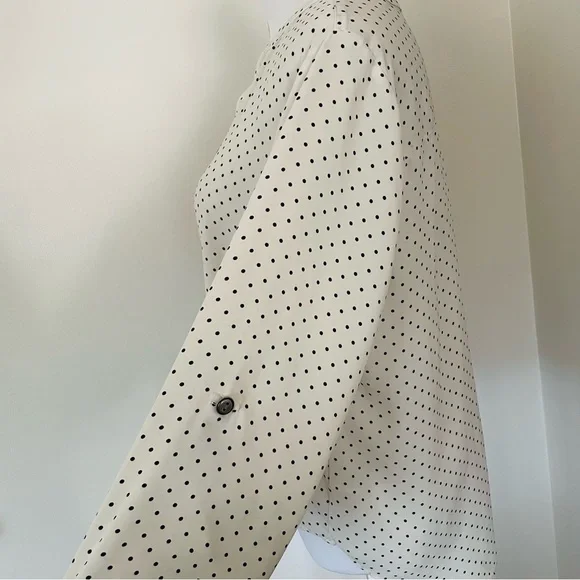 Maurice’s Women's Cream Polka Dot Popover Blouse Size L - Picture 8 of 15